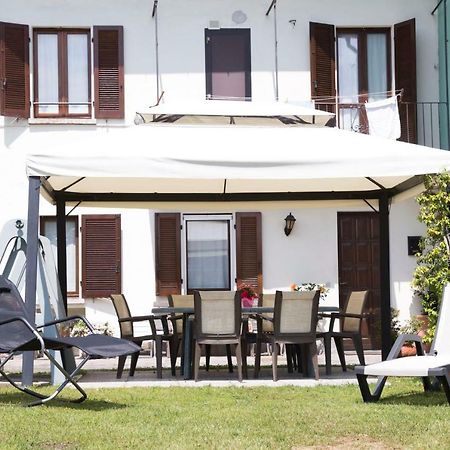 La Casa Di Cristina Lägenhet Arona Exteriör bild