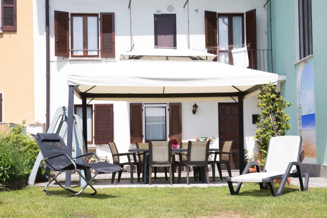 La Casa Di Cristina Lägenhet Arona Exteriör bild